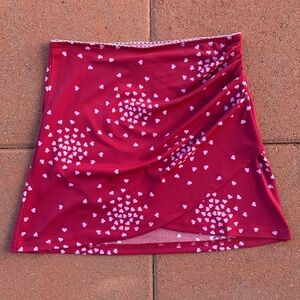 URBAN OUTFITTERS Dark Pink Mini Skirt with baby pink hearts